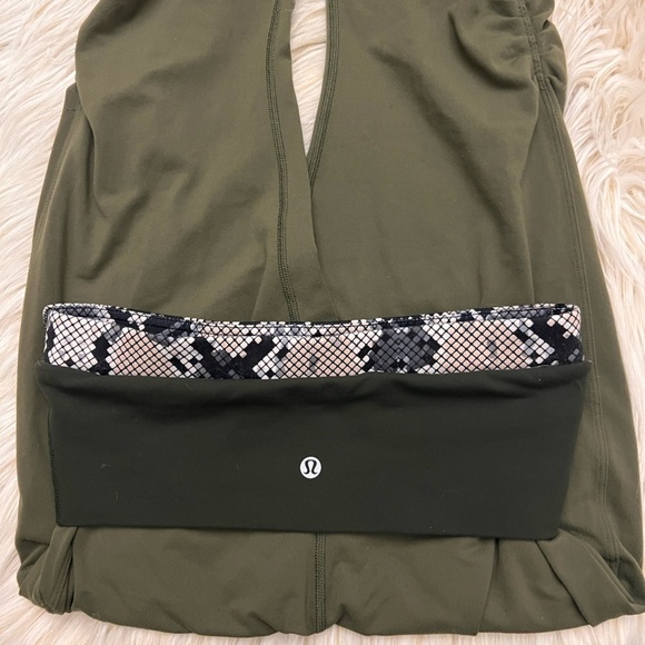 Lululemon Sunset Salutation Crop – Size 6, Black, 22” Inseam - Picture 9 of 11